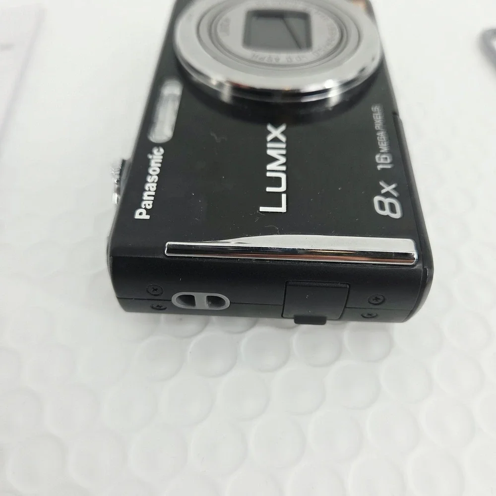 Panasonic Lumix DMC-FH24 Digital Camera Black Boxed w/ Charger For Parts Only